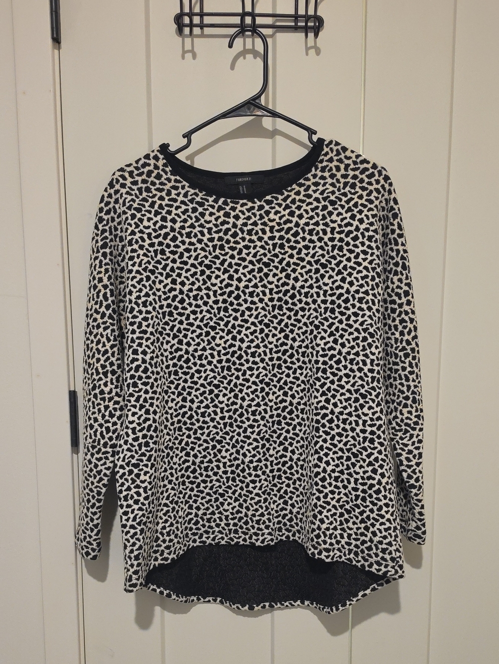 Forever 21 Black & White Spotted Long-Sleeve Tee